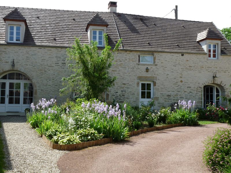 charming-house-burgundy